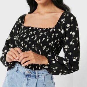 American Eagle, smocked, balloon sleeve blouse, black-and-white size XL